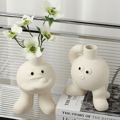 Cute Creamy Big Foot Vase | Yedwo Design