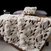 Luxury Faux Fur Raschel Blanket | Yedwo