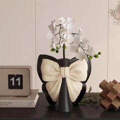 Luxury French Vintage Bow Vase | Yedwo