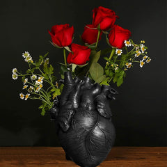 Modern Heart Shaped Resin Vase Decor | Yedwo Design