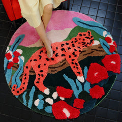 Chic & Playful Pink Leopard Round Area Rug | Yedwo