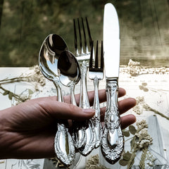 Louvre Baroque Embossed Stainless Steel Cutlery Set | Yedwo