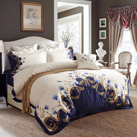 Luxury White Blue Chic Embroidered Bedding Set | Yedwo