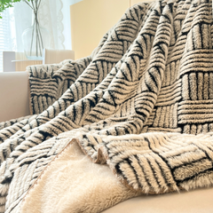 Luxury Faux Rabbit Fur Flannel Throw Blanket | Yedwo