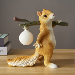 Modern Resin Squirrel Table Lamp | Yedwo