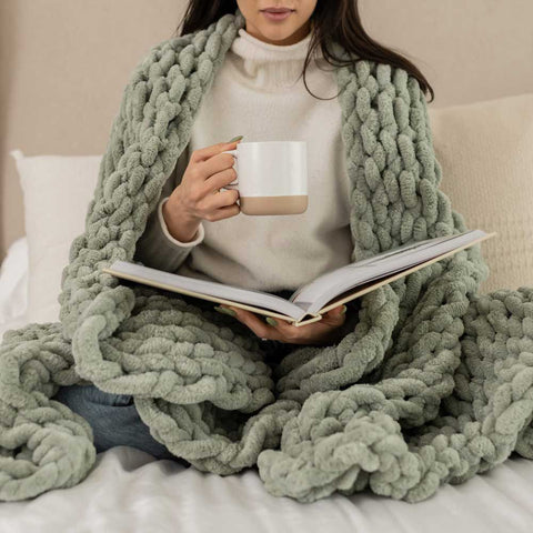 Luxury Chunky Knit Chenille Blanket | Yedwo