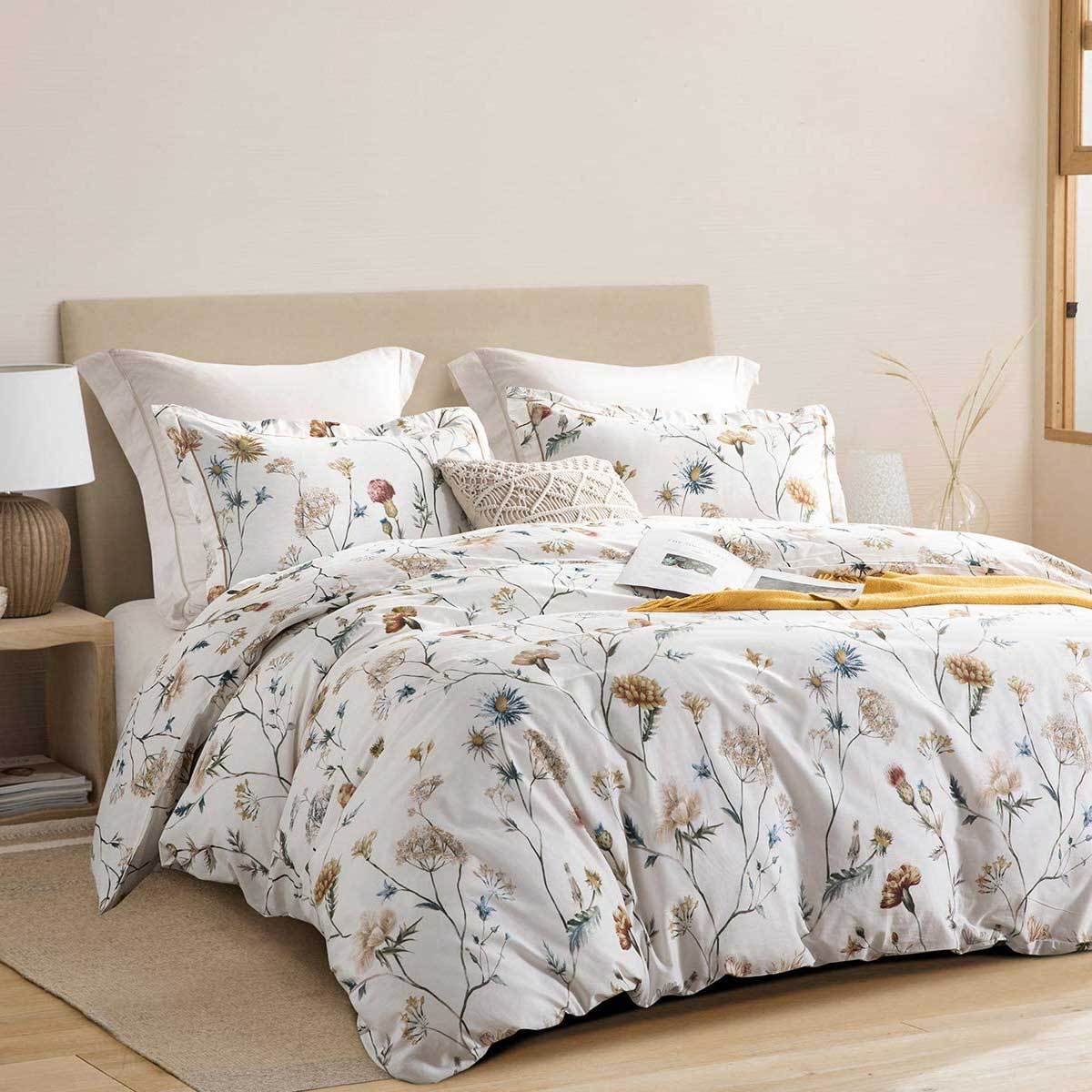 Yellow & Blue Flowers Printed Duvet Cover | Yedow